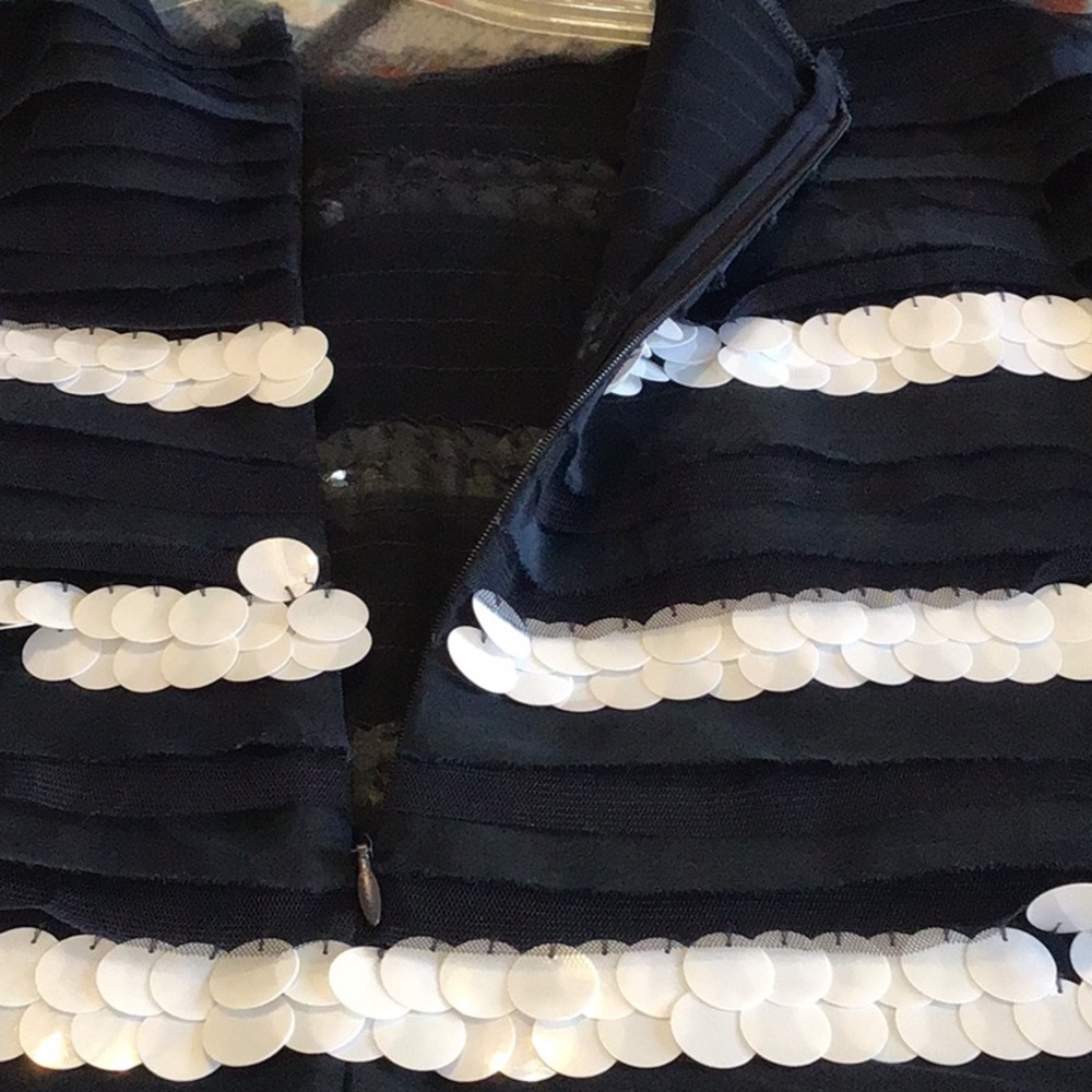 Red Valentino size 8 Navy White sequined blouse. - Picture 11 of 11